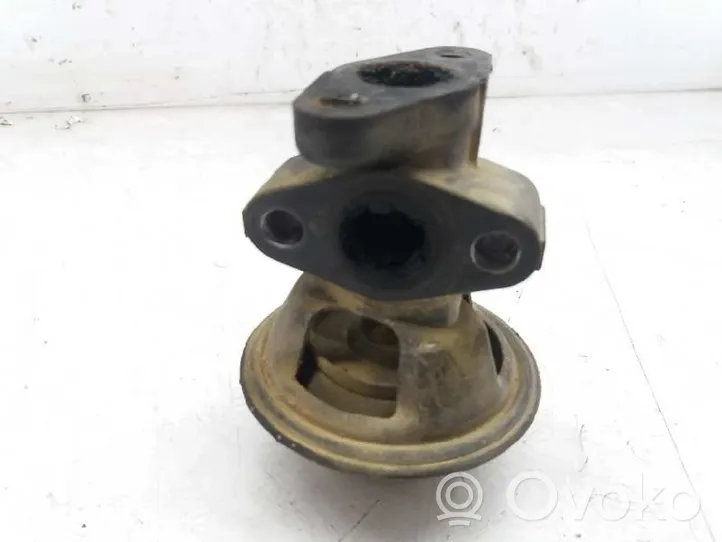 Mazda B series UN EGR valve K5T576