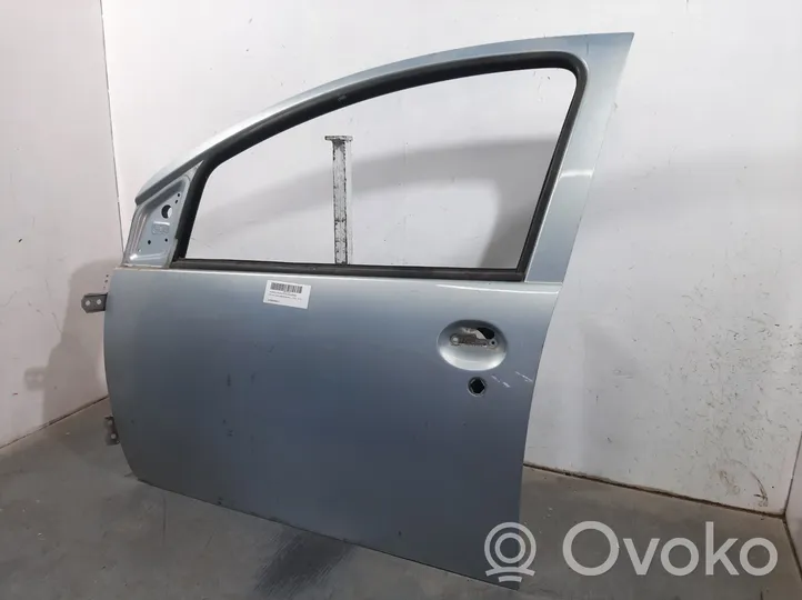 Toyota Aygo AB10 Drzwi przednie 670020H010