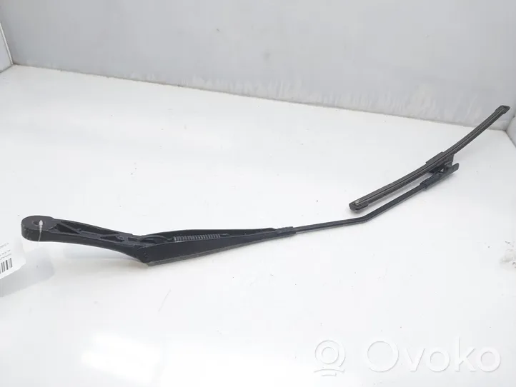 Alfa Romeo GT Front wiper blade arm 156088640