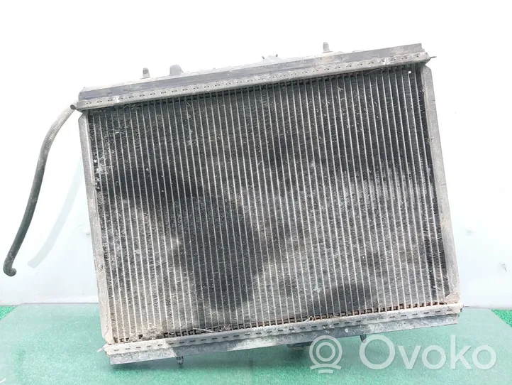 Peugeot 406 Radiateur de refroidissement 9635989980