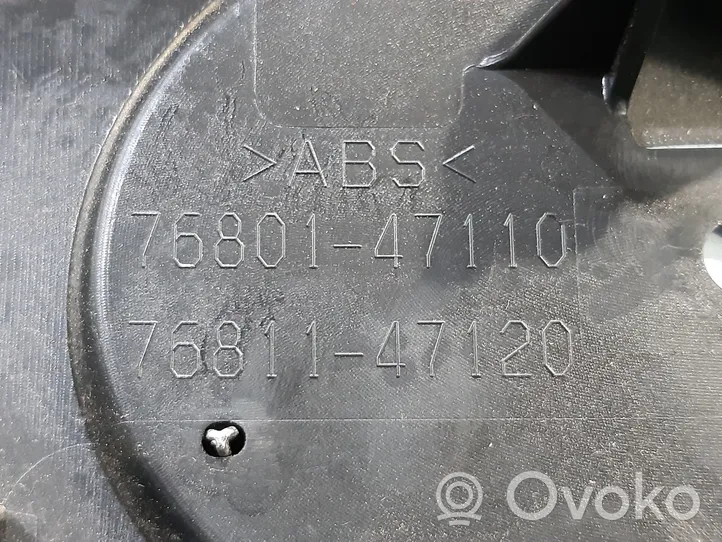 Toyota Prius (XW50) Rivestimento della portiera di carico (modanatura) 7680147110