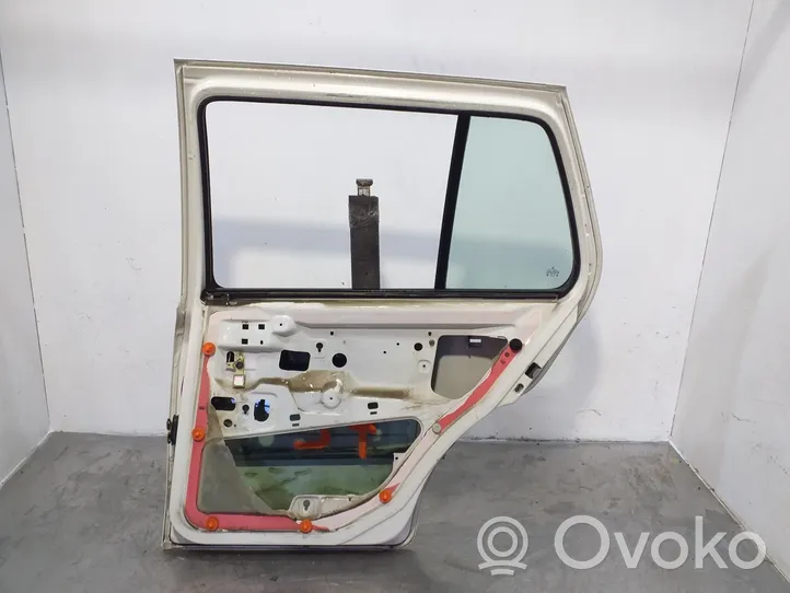 Volkswagen Vento Задняя дверь 1H4833056