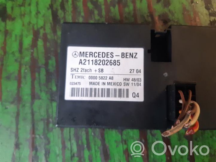 Mercedes-Benz E W211 Istuimen lämmityksen rele A2118202685