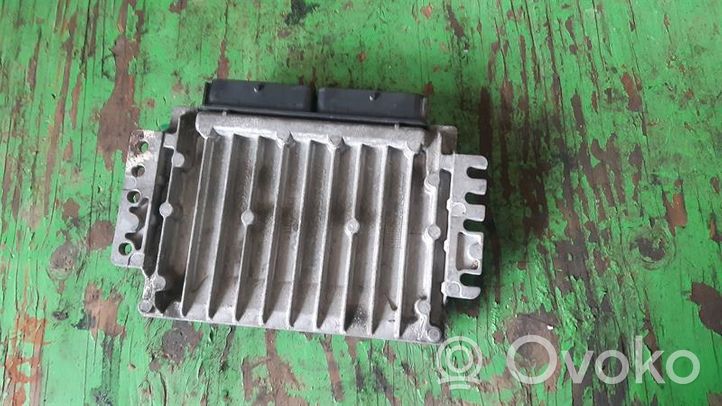 Renault Thalia I Komputer / Sterownik ECU silnika S110138000