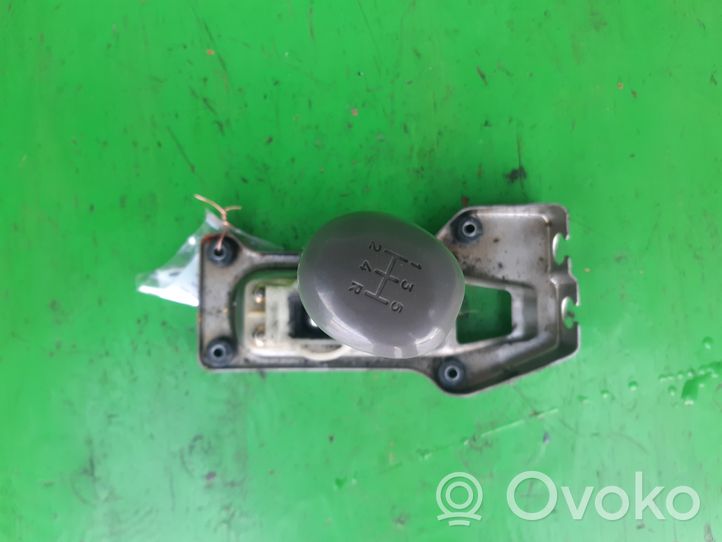 Hyundai Accent Gear selector/shifter in gearbox 