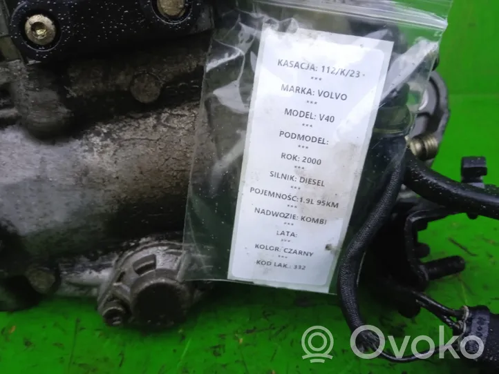 Volvo S40, V40 Polttoaineen ruiskutuksen suurpainepumppu 