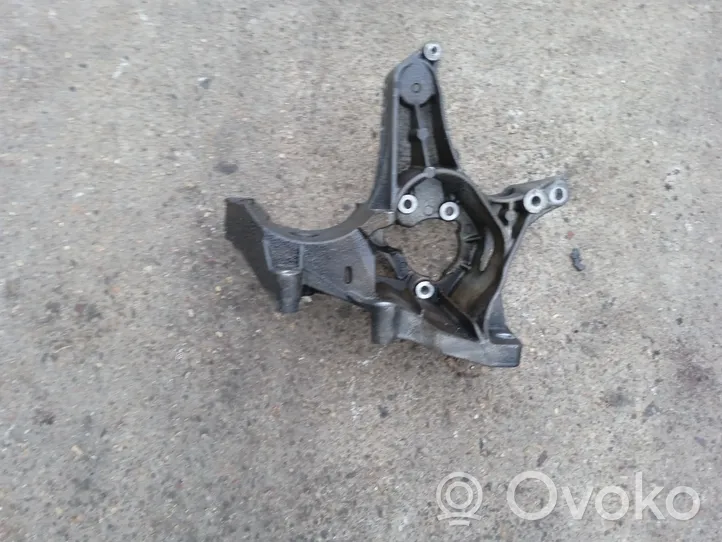 Volvo S40, V40 Support de générateur / alternateur 