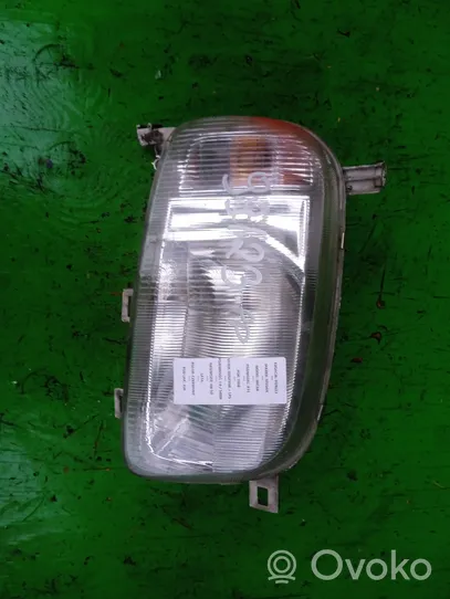 Nissan Micra Lampa przednia 