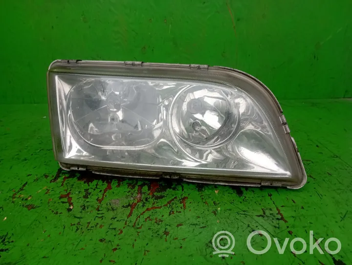 Volvo S40, V40 Lampa przednia 