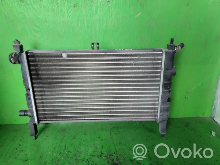Opel Astra F Coolant radiator 