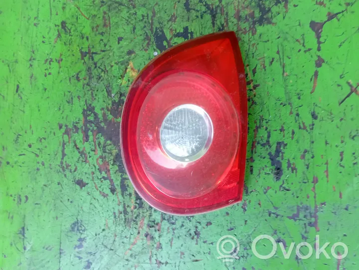 Volkswagen Golf V Lampa tylna 