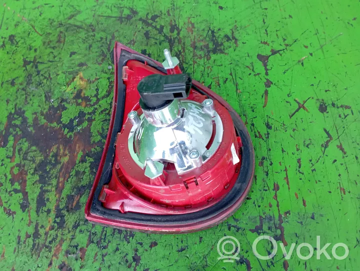 Volkswagen Golf V Lampa tylna 