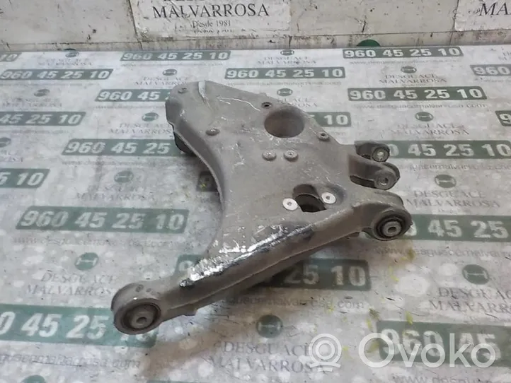 Seat Exeo (3R) Takatukivarsi 8E0505311AF