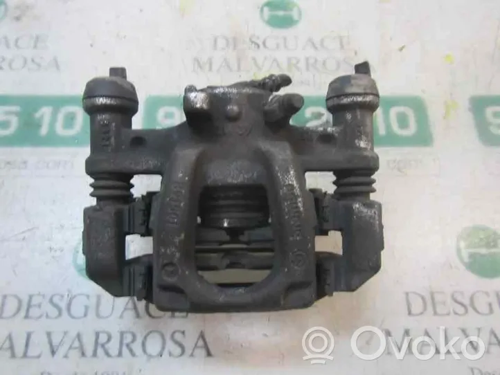 Mercedes-Benz Vito Viano W447 Supporto della pinza del freno posteriore 