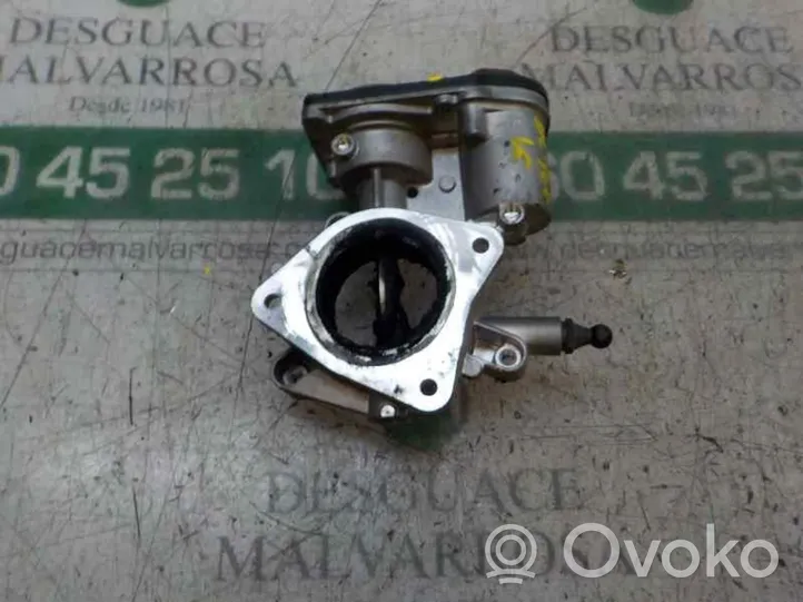 Opel Zafira B Throttle body valve 