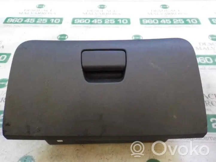 Opel Karl Glove box 95395181