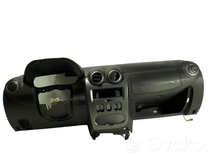 Dacia Duster Dashboard 8200739435