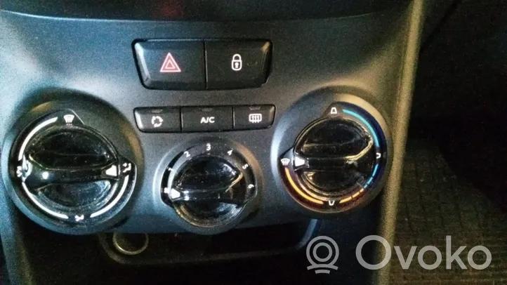 Peugeot 208 Moduł / Sterownik klimatyzacji 9672248380