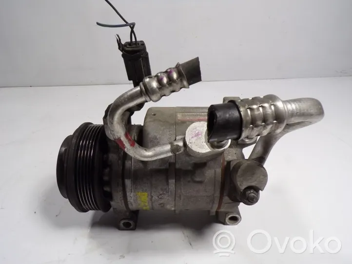 Lancia Voyager Ilmastointilaitteen kompressorin pumppu (A/C) K55111417AE
