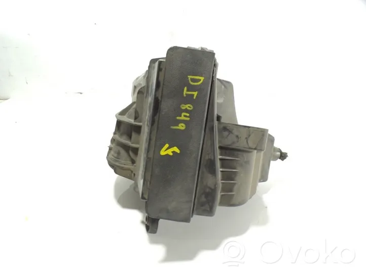 Renault Megane III Air filter 8200947663