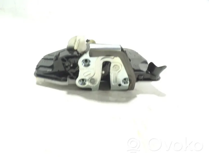 Toyota Prius (XW50) Front door lock 6904053140