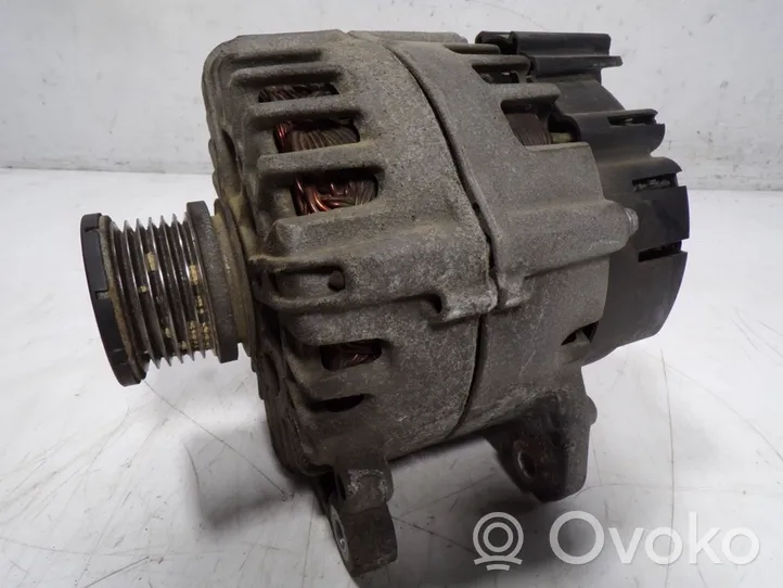 Audi A5 Alternador 04L903017A