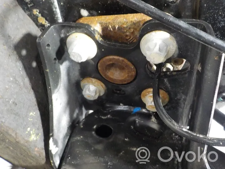 Opel Corsa E Belka osi tylnej 13452227