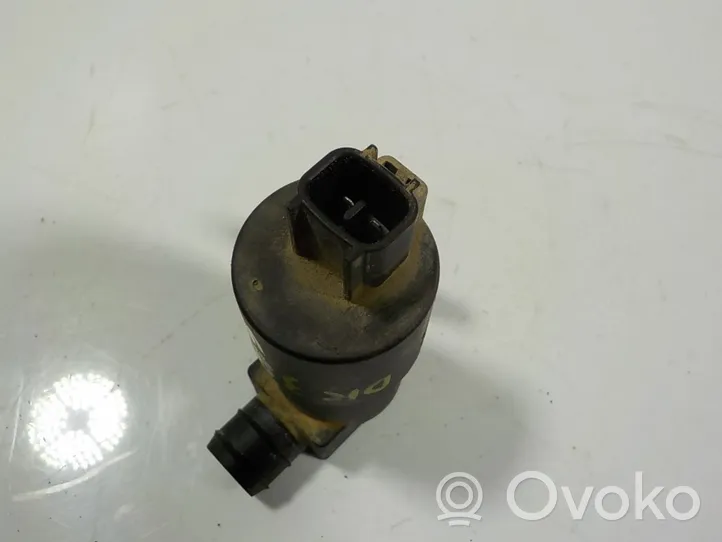 Toyota Yaris Tuulilasi tuulilasinpesimen pumppu 853300F020