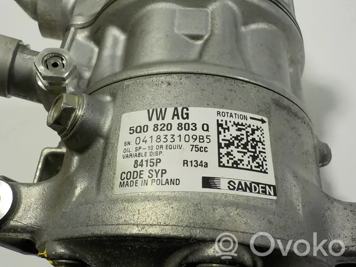 Audi A1 Ilmastointilaitteen kompressorin pumppu (A/C) 5Q0820803Q