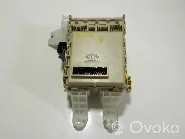 Toyota Verso Katvealueen valvonnan ohjainlaite (BSM) 827300FA90