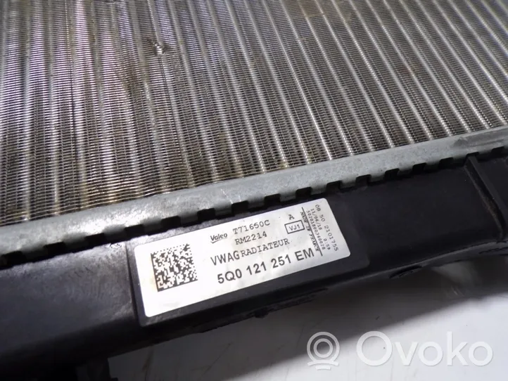 Seat Leon (5F) Coolant radiator 5Q0121251EM