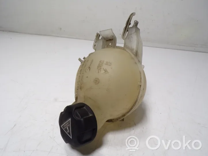 Citroen C-Elysée Vase d'expansion de carburant 9818422880