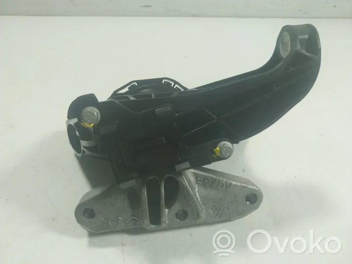 Citroen C5 Aircross Supporto di montaggio del motore 9820297580