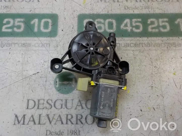 Skoda Octavia Mk3 (5E) Podnośnik szyby drzwi z silniczkiem 5Q0959802B