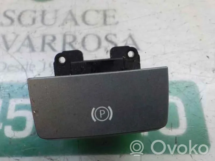 Land Rover Range Rover Sport L320 Rankinio atleidimo rankenėlė YUG500400MBF