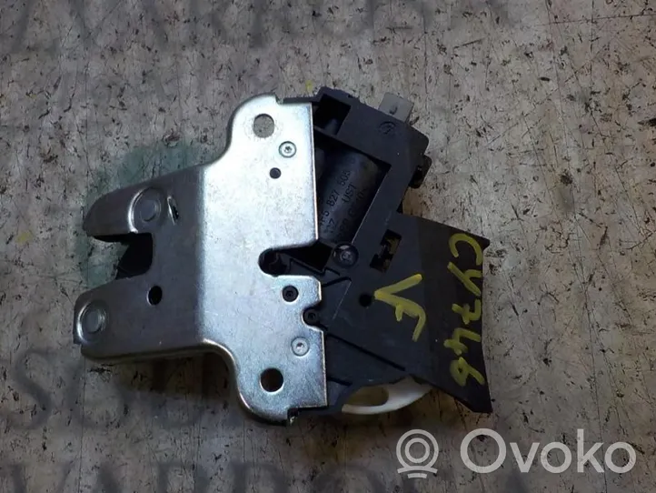 Audi A8 S8 D3 4E Blocco chiusura del portellone 4F5827505D