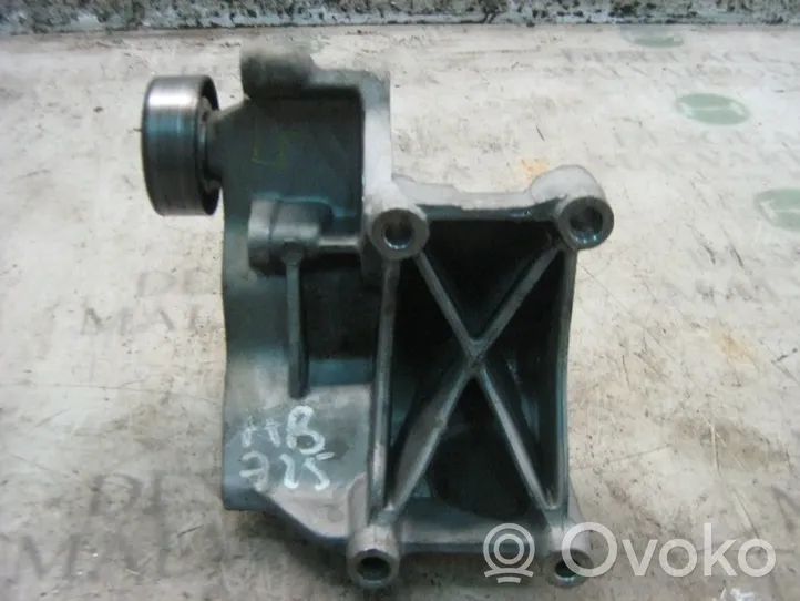 KIA Cerato Generator/alternator belt tensioner 