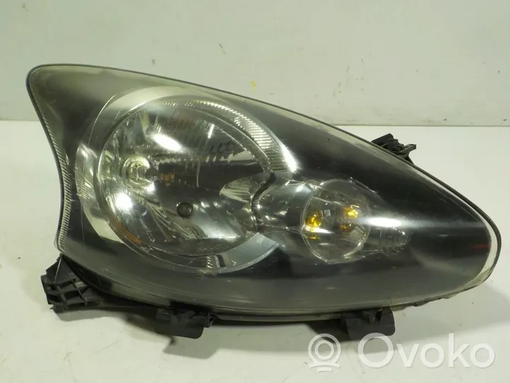 Toyota Aygo AB10 Lampa przednia 