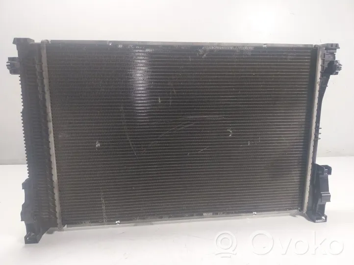 Mercedes-Benz CLK AMG A208 C208 Radiateur de refroidissement A2045003603