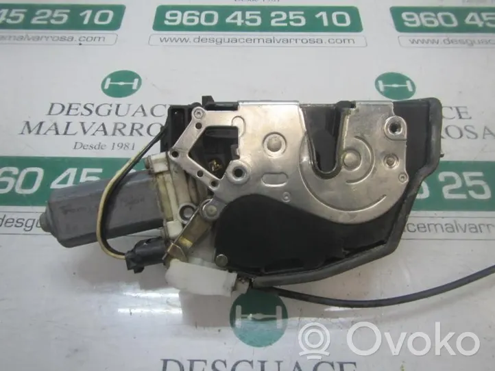 BMW 7 E65 E66 Serratura portiera anteriore 51217202126