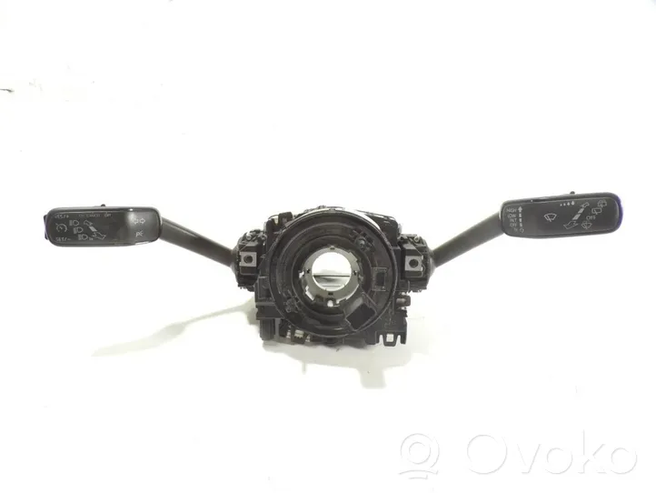 Seat Leon (5F) Suuntavilkun vipu 5Q0953513RIGI