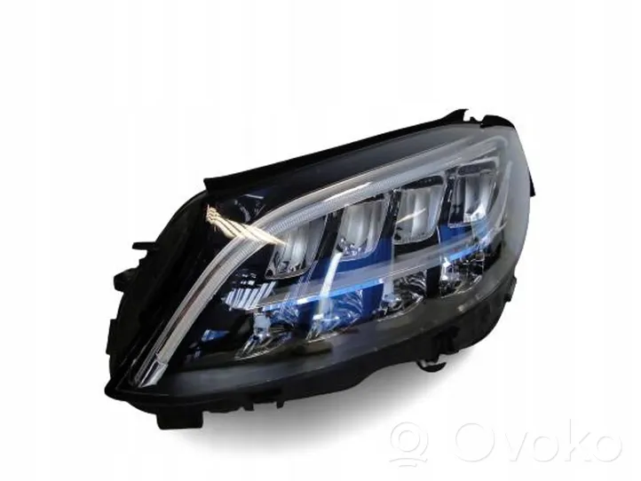 Mercedes-Benz C W205 Lampa przednia A2059062106