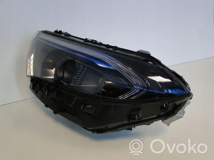 Mercedes-Benz EQA Lampa przednia A2439060100