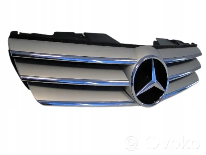 Mercedes-Benz SL R230 Grotelės viršutinės A2308801483