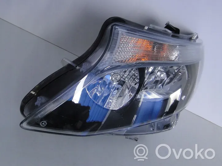 Mercedes-Benz V Class W447 Lampa przednia A4479067700