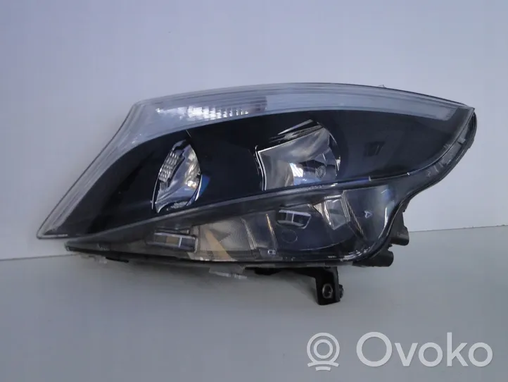 Mercedes-Benz V Class W447 Lampa przednia A4479067700