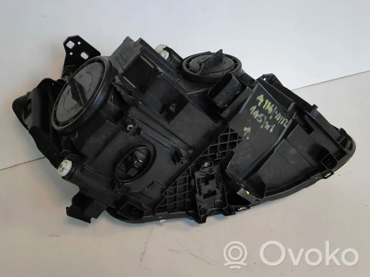 Mercedes-Benz A W176 Lampa przednia A1768201161