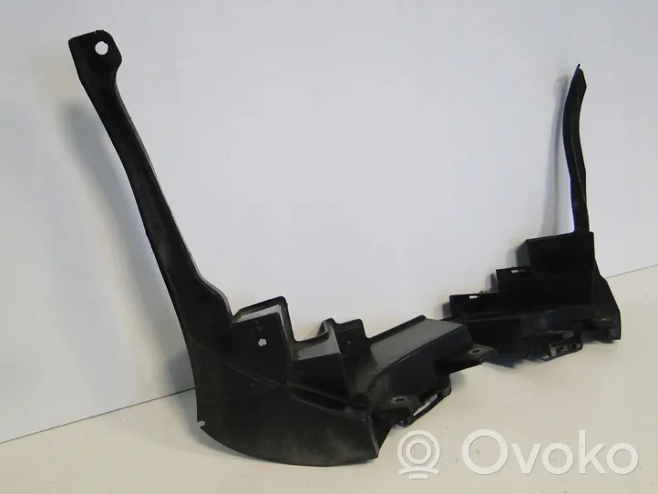 Mercedes-Benz GLE (W166 - C292) Staffa di rinforzo montaggio del paraurti anteriore A1668852524