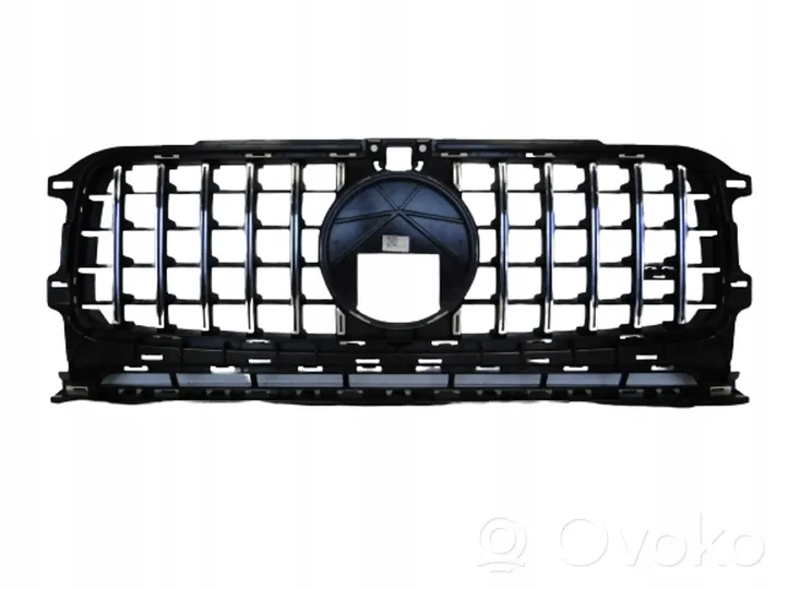 Mercedes-Benz G W463 Front bumper upper radiator grill A4638885300