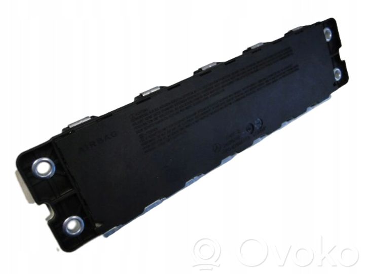 A2058600202 Mercedes-Benz C W205 Knieairbag, 413.54 € | RRR